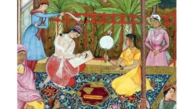 ایک شہزانی اپنی ہی تصویربنا رہی ہے