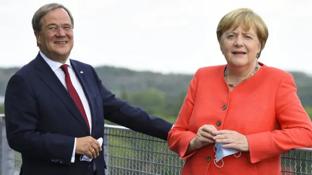 Армин Лашет, Ангела Меркель