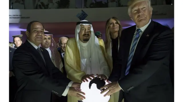 هل يعلن ترامب عن صفقة القرن في قمة كامب ديفيد؟