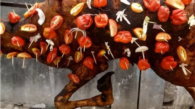 Asun ti wọn so ata mọ