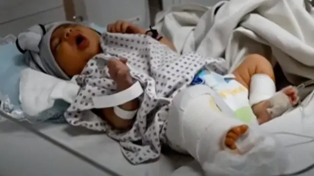 ውልድ ምስበለት ብክልተ ጥይት ተወቒዓ ዝደሓነት ህጻን