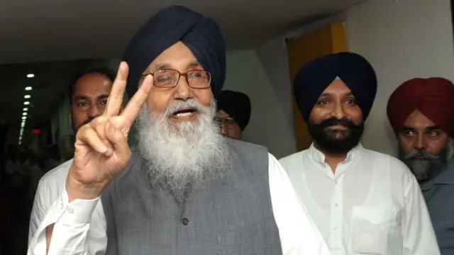 பர்காஷ் சிங் பாதல்