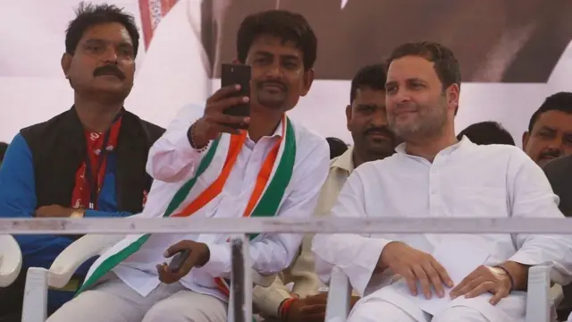 અલ્પેશ ઠાકોર રાહુલ ગાંધી સાથે