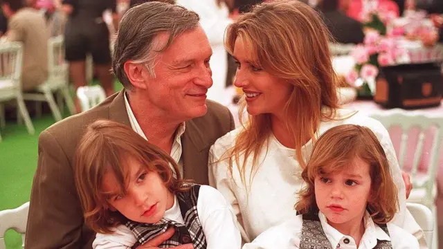 Hefner, Kemberley, Cooper y Marston