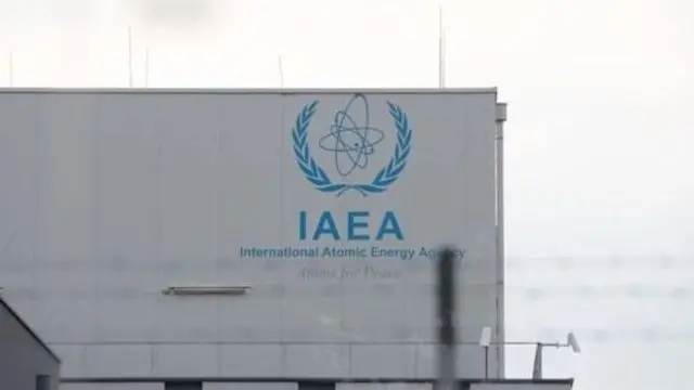 سفر دستیار مکرون به ایران در حالی انجام می‌شود که امروز به درخواست ایالات متحده آمریکا شورای حکام آژانس بین‌المللی انرژی اتمی نشستی فوق‌العاده برگزار می‌کند