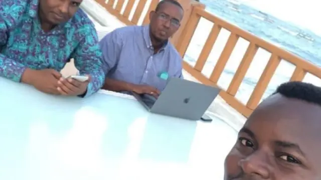 Mucallimuu ayaa ka mid ahaa dadkii ka badbaaday qaraxa