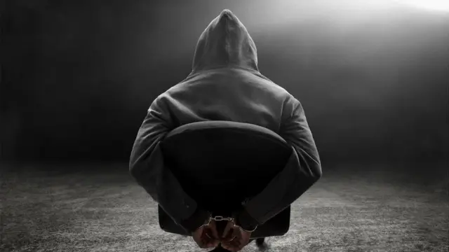 تعذيب مواطن يثير الجدل في الكويت