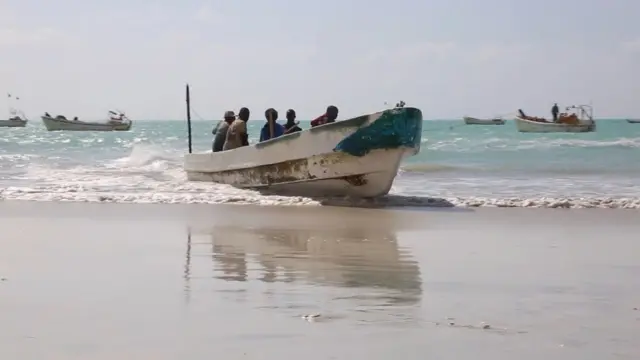 Cadale waa magaalo xeebeed