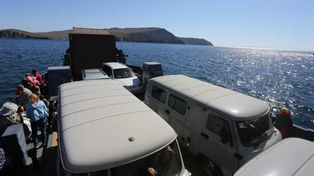 奥尔洪岛交通船