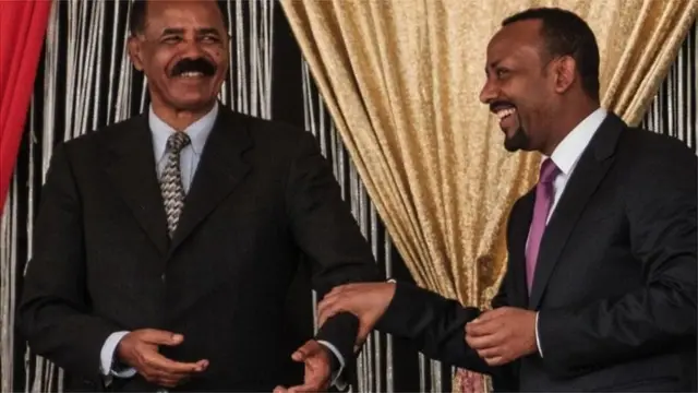 ፕረዚደንት ኤርትራ ኢሳይያስ ኣፈወርቂ (ጸጋም) ምስ ቀዳማይ ሚኒስተር ኣብዪ ኣሕመድ