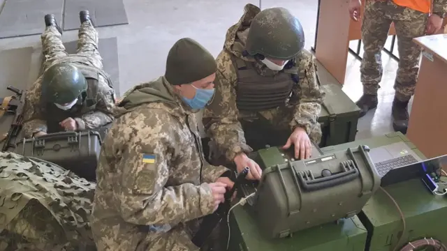 бійці в масках