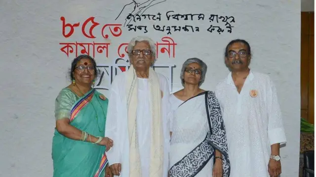 সন্তানদের সাথে কামাল লোহানী