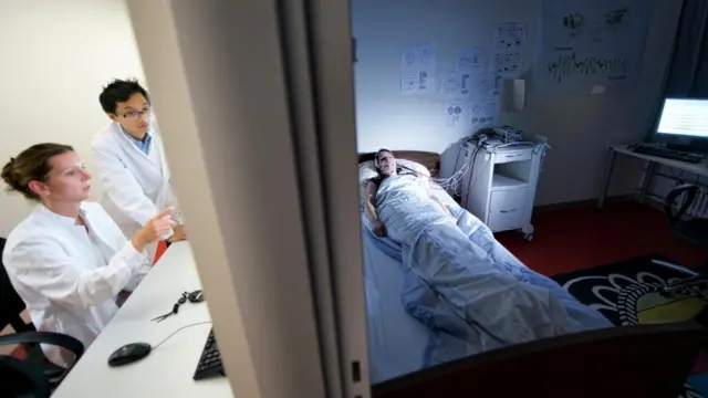 Alimlər aşkar ediblər ki, xatirələrin istehsalının tez yuxu mərhələsinə kömək etməsi mümkündür