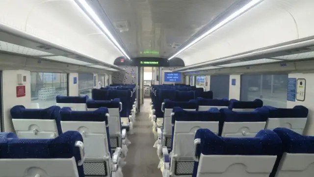 वंदे भारत एक्सप्रेस