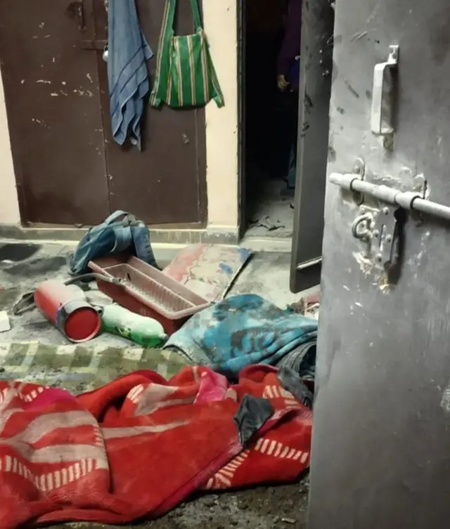 જેએનયૂમાં નકાબધારીઓના હુમલાની વાઇરલ થયેલી પોસ્ટ