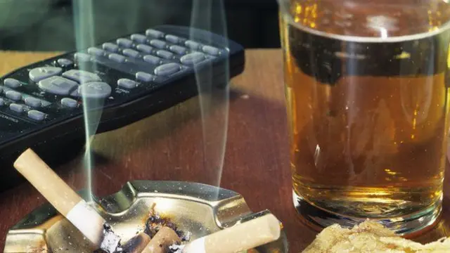 புற்றுநோய் ஆபத்தை அதிகரிக்கும் மிகுதியான மது மற்றும் புகைப்பழக்கம்