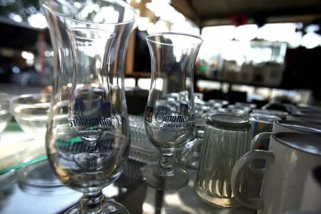 અલંગનો જહાજ ભાંગવાનો ઉદ્યોગ