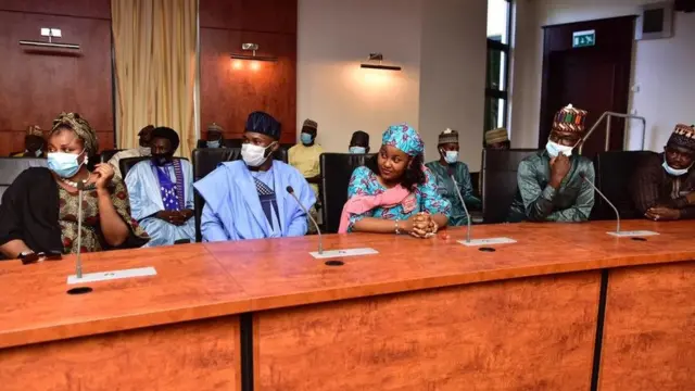 Halima Atete, Aminu Saira, Hadiza Gabo da Ali Jita na cikin taurarin da suka je yi wa gwamnan godiya