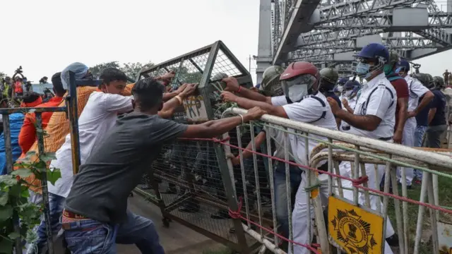 પ્રતીકાત્મક તસવીર