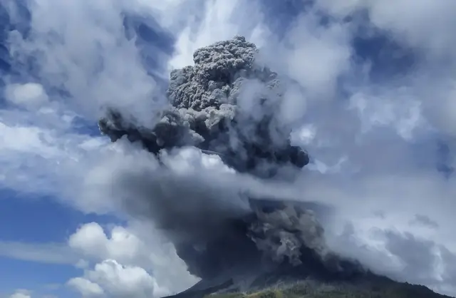 Gunung Sinabung