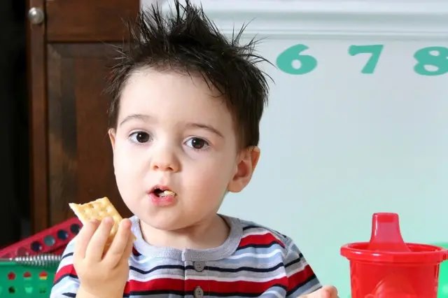 বিস্কুট দিয়ে শরীরের শর্করার মাত্রা পরীক্ষা করে দেখা যেতে পারে