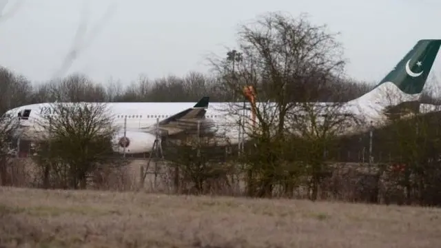 پی آئی اے کی پرواز