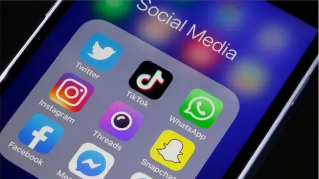 সোশ্যাল মিডিয়া অ্যাকাউন্ট নিরাপদ রাখতে সতর্ক থাকতে হবে