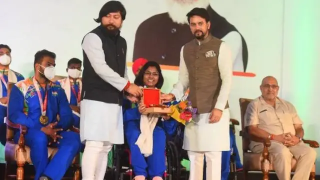 ਭਾਵਿਨਾ ਹਸਮੁਖਭਾਈ ਪਟੇਲ ਟੋਕਿਓ ਪੈਰਾਲੰਪਿਕਸ ਵਿੱਚ ਟੇਬਲ ਟੈਨਿਸ ਵਿੱਚ ਮੈਡਲ ਜਿੱਤਣ ਵਾਲੀ ਪਹਿਲੀ ਭਾਰਤੀ ਬਣੀ।