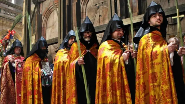 亚美尼亚东正教是开门仪式的参与者