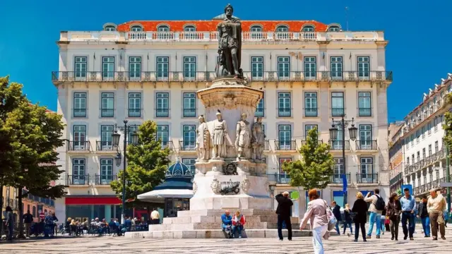 ما هو البلد الأوروبي الذي يحب أن يكون حزيناً؟