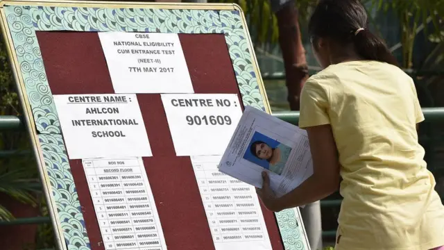 "'நீட்' தேர்வில் ஆள்மாறாட்டம் - மேலும் ஒரு மாணவி தாயுடன் கைது" File Photo Representative image