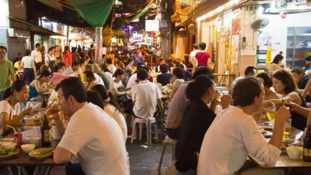 مقهى في هونغ كونغ