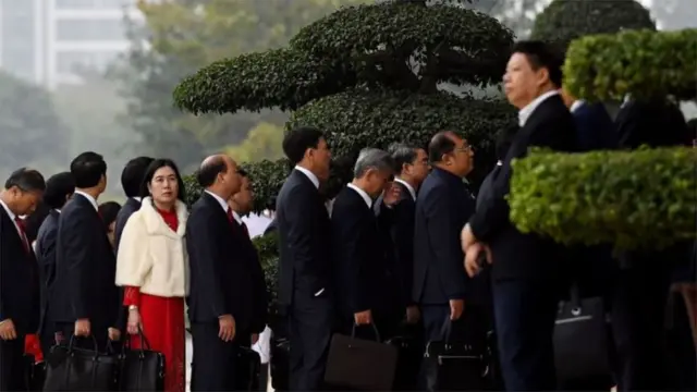 1.587 đại biểu bầu ra 200 Uỷ viên Trung ương khóa XIII, gồm 180 Ủy viên chính thức và 20 Ủy viên dự khuyết