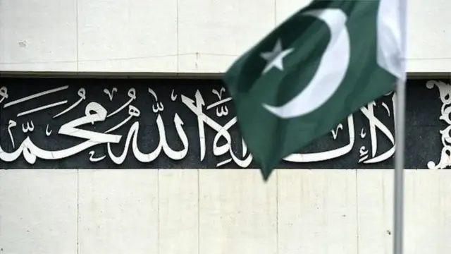 وسعت اللہ خان کا کالم بات سے بات