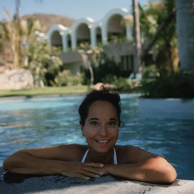 Merle Oberon en Acapulco (México) en 1966.