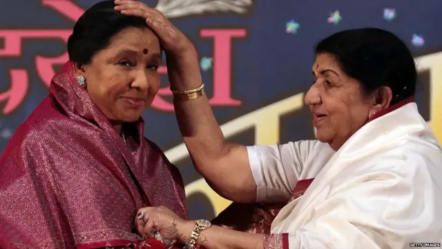 लता मंगेशकर आणि आशा भोसले