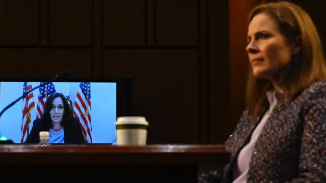 Amy Coney Barrett en la audiencia para su confirmación para la Corte Suprema