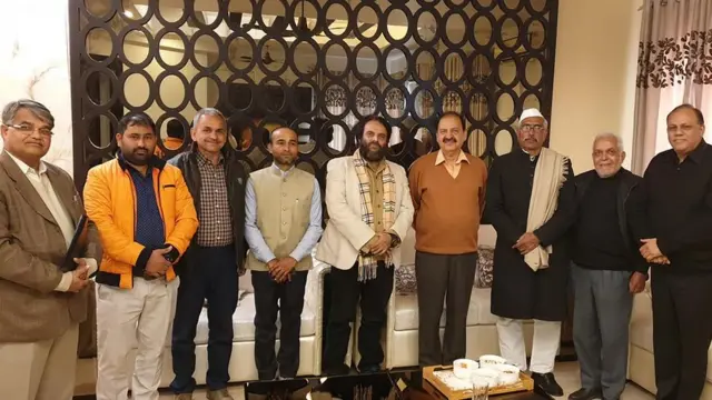 धर्मवीर चौधरी (सबसे दाएं के साथ अन्य जाट नेता)