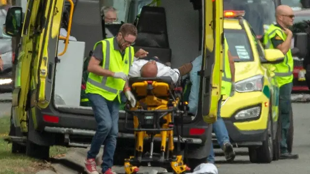 부상자 중 2명은 위급한 상태로 알려져 사망자가 더 늘어날 가능성도 있다