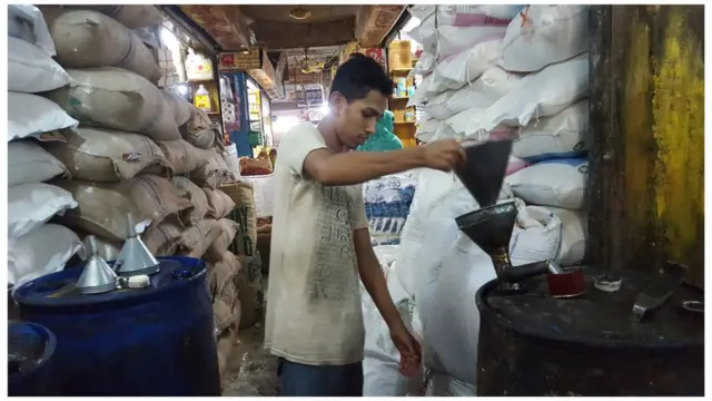 মুদি দোকানদার