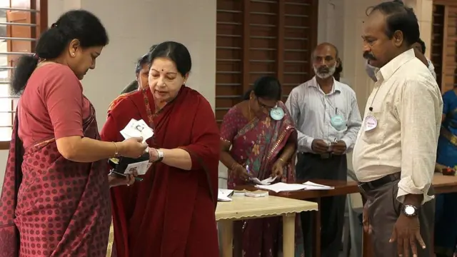 சசிகலாவுடன்