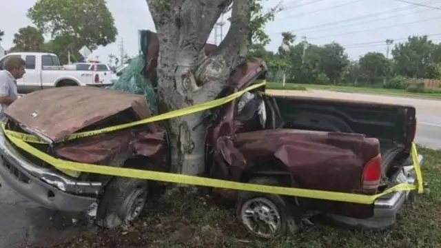 تسبب إعصار إيرما في حدوث حوادث سيارات مميتة