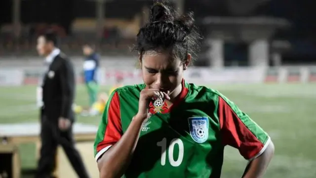 ফুটবল, নারী, বাংলাদেশ