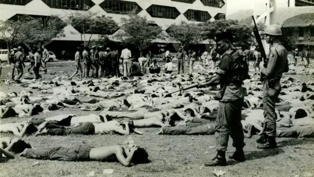 โศกนาฏกรรมที่เกิดขึ้นเมื่อ 45 ปีก่อน ทำให้มีผู้เสียชีวิต 45 ราย ทั้งนักศึกษาประชาชนและเจ้าหน้าที่รัฐ บาดเจ็บ 145 ราย และถูกจับกุมกว่า 3 พันราย