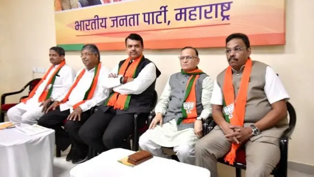 అంతర్గత ప్రత్యర్థులపై పైచేయి