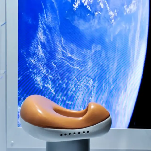 Inodoro con vista espacial.