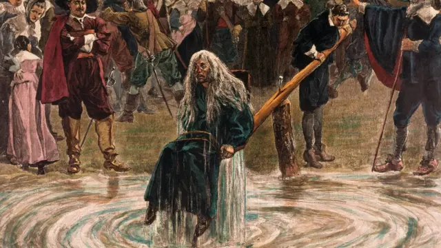 رسم تصوري لإغراق امرأة متهمة بالسحر