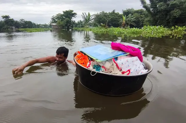 असम बाढ़