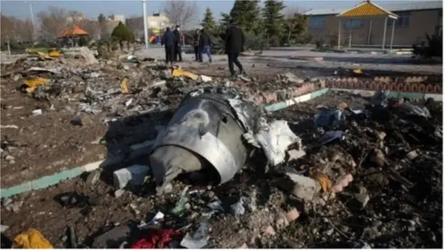 విమానం కూల్చివేత