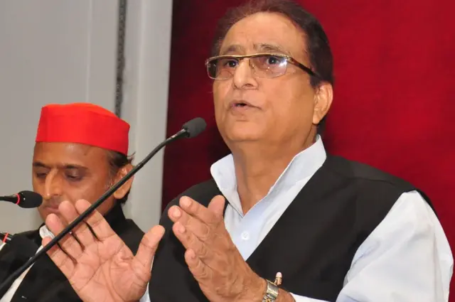 अखिलेश यादव, आज़म ख़ान